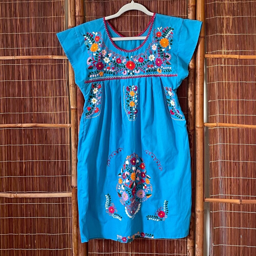 Colorful Vintage Mexican Dress -- Expertly Tailored to Size 4